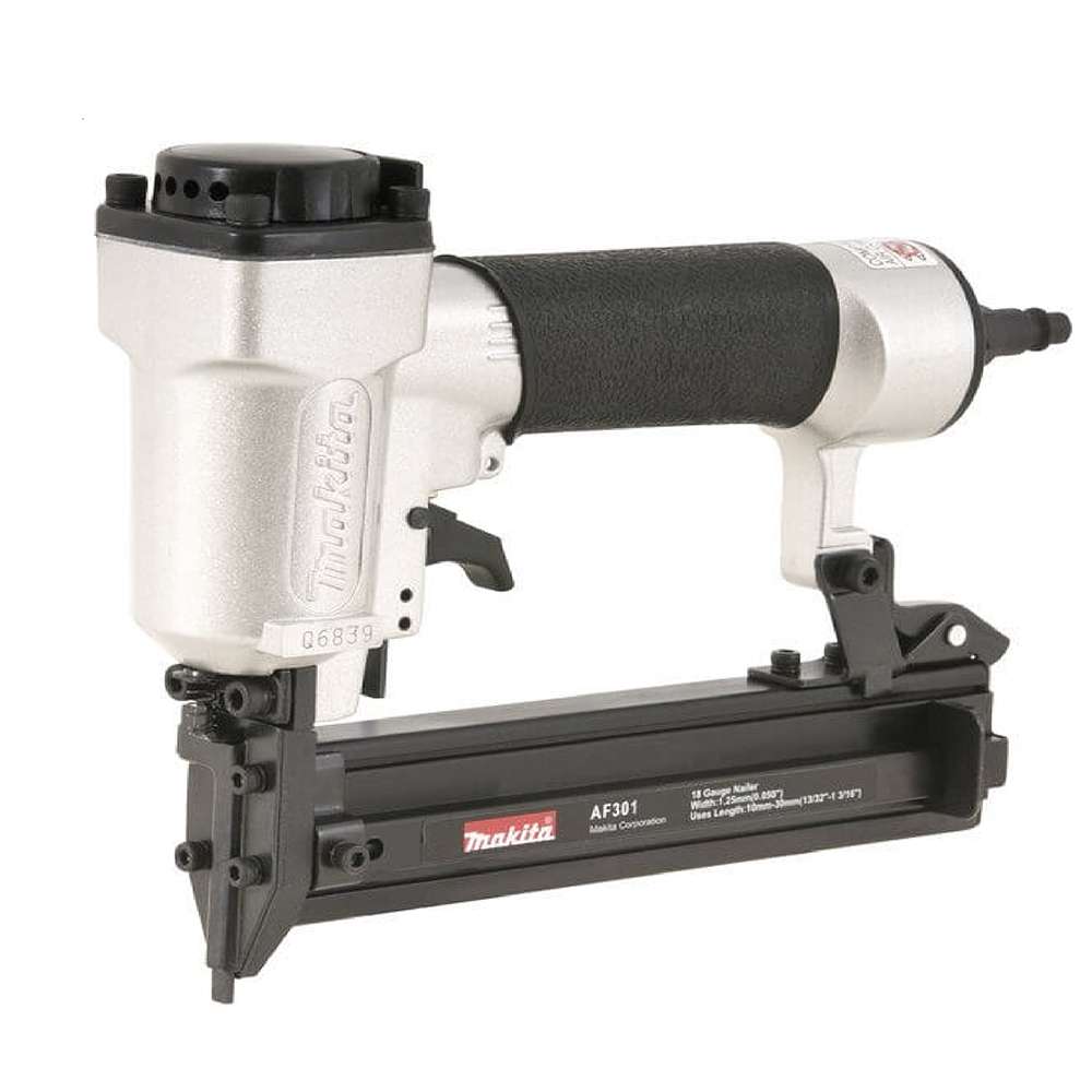 Makita AF301 Pneumatic Brad Nailer 10-30mm 18 Gauge