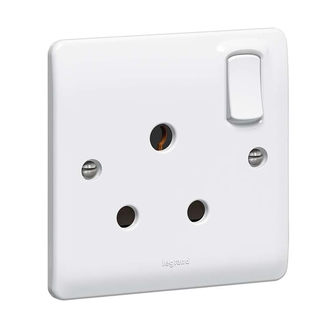 Legrand Synergy 15A Single Switched Socket Round-Pin, Heavy-Duty Power, Suitable for Office - White