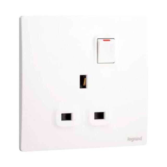 Legrand Mallia Senses 13A 1 Gang Single Pole Switched Socket, Single Outlet, Premium Finish, Suitable for Home & Office - White