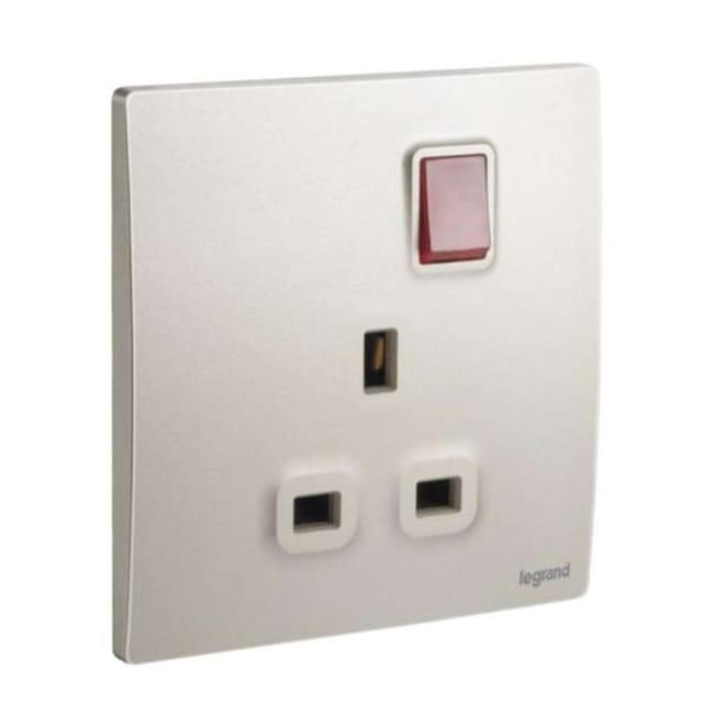 Legrand Mallia Senses 13A 1 Gang Single Pole Switched Socket with LED, Status-Lit Single Outlet, Suitable for Home & Office - Champagne