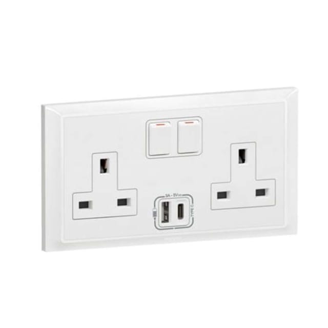 Legrand Belanko S 13A Double BS Switched Socket with USB-A & USB-C, Twin Power & Fast Charge, Suitable for Office - White